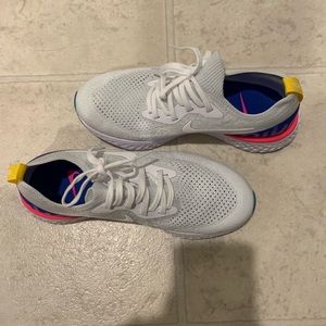 Nike epic react flynit shoes women’s